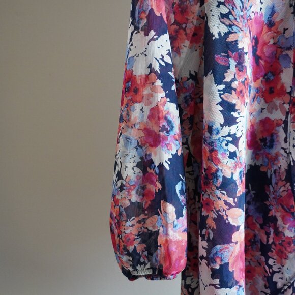 TAMARA H XL, Lot #: 39 - Picture 3 of 4